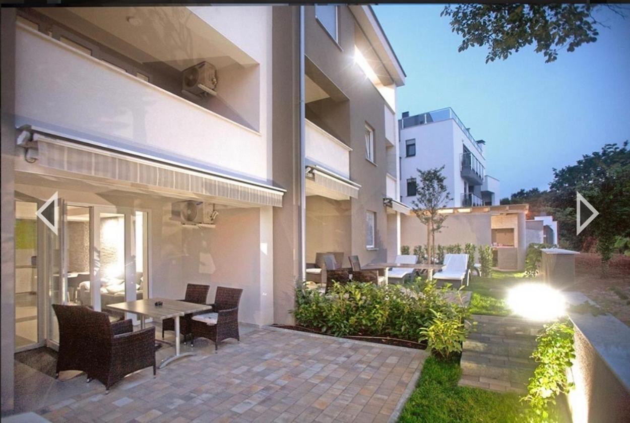 Daska Apartmani นยีวีเซ ภายนอก รูปภาพ