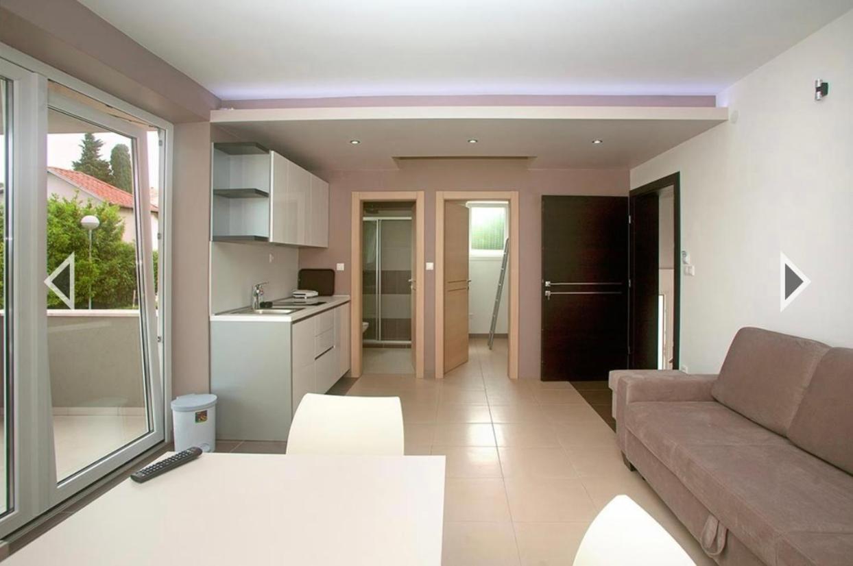 Daska Apartmani นยีวีเซ ภายนอก รูปภาพ