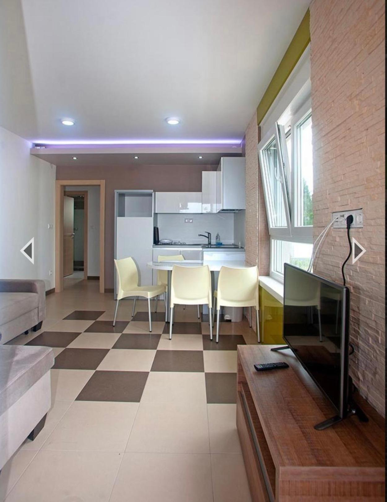 Daska Apartmani นยีวีเซ ภายนอก รูปภาพ