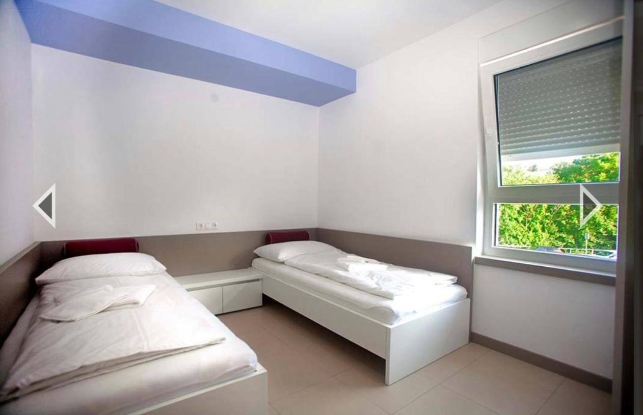 Daska Apartmani นยีวีเซ ภายนอก รูปภาพ