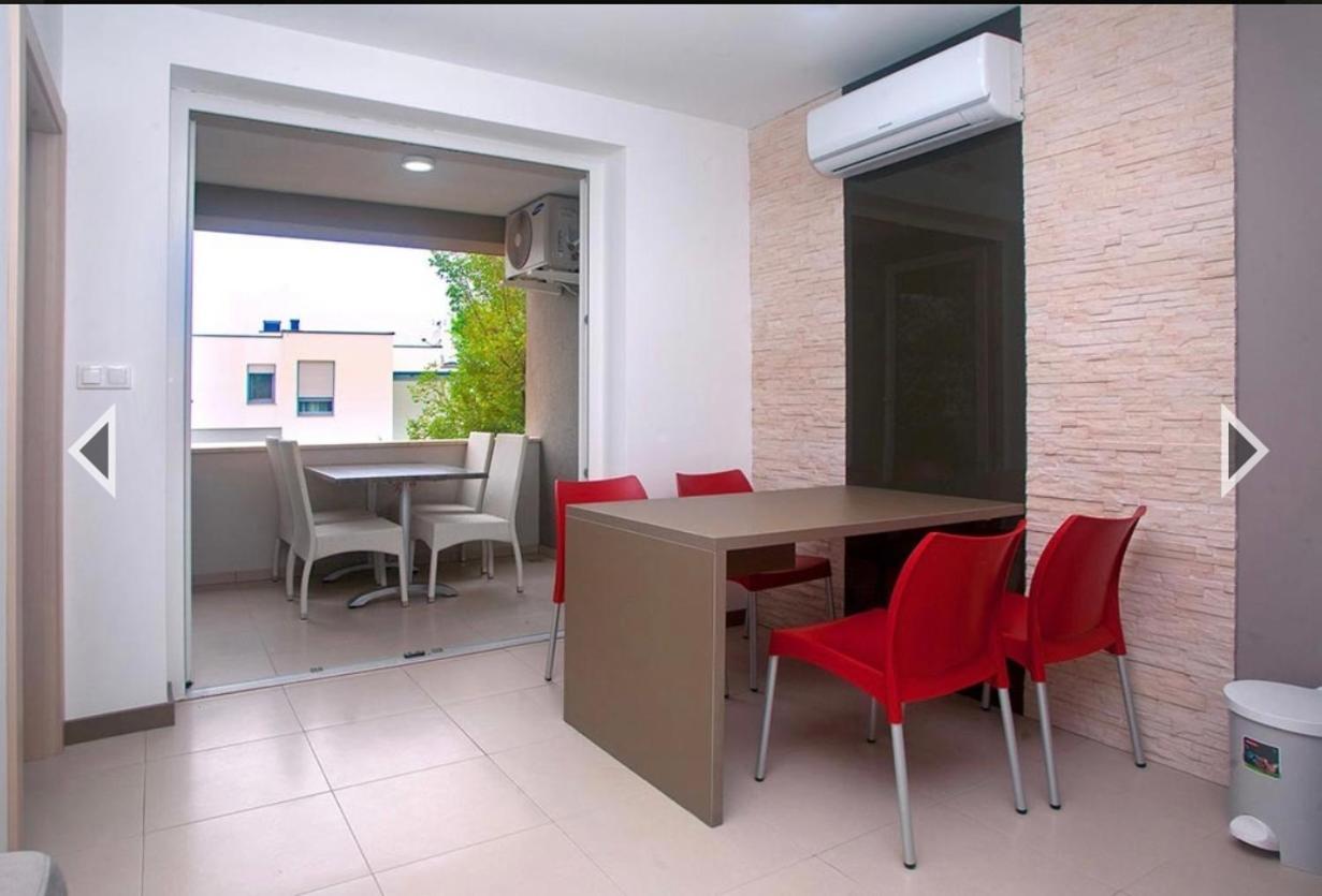 Daska Apartmani นยีวีเซ ภายนอก รูปภาพ