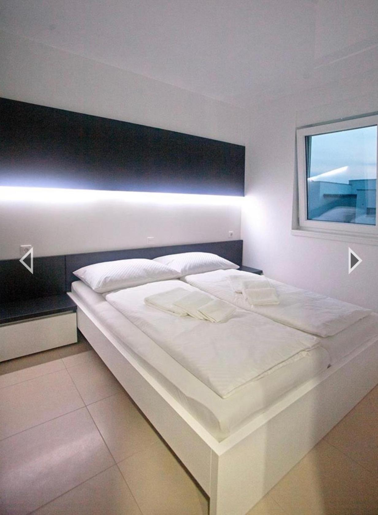 Daska Apartmani นยีวีเซ ภายนอก รูปภาพ