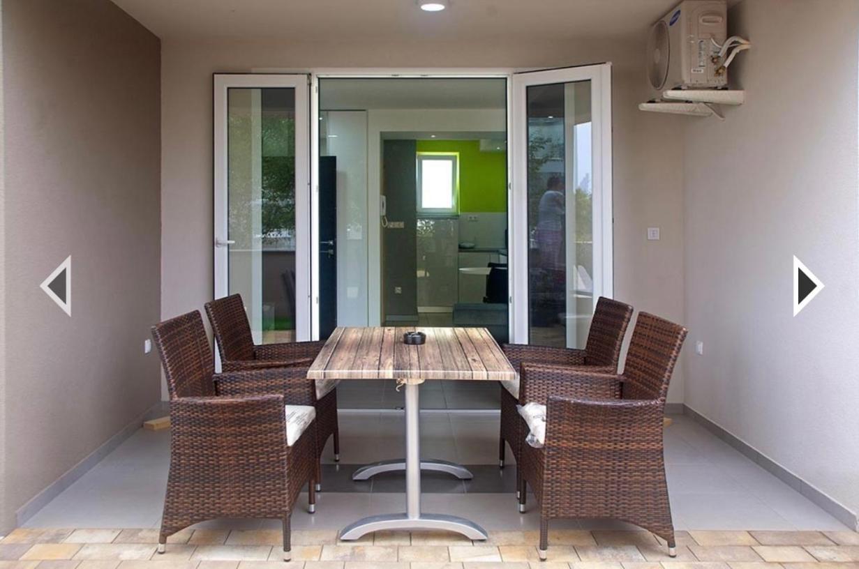 Daska Apartmani นยีวีเซ ภายนอก รูปภาพ