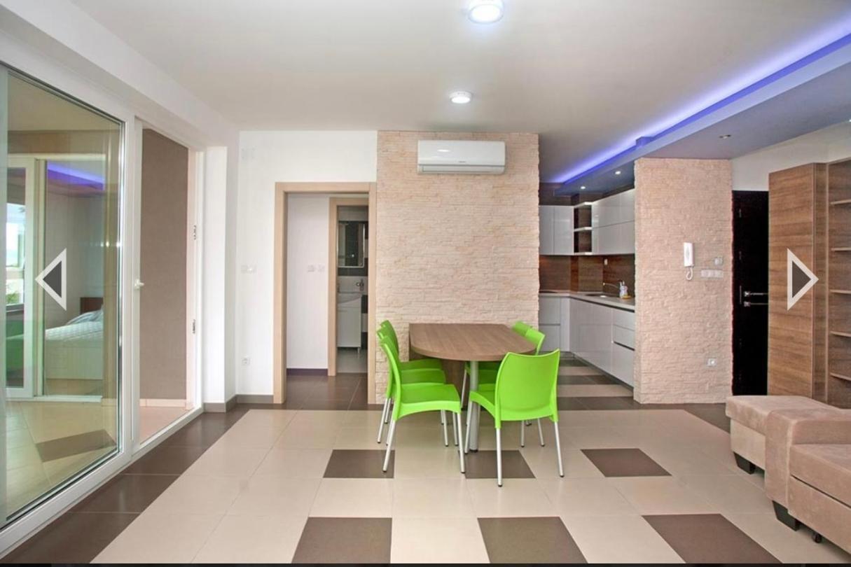 Daska Apartmani นยีวีเซ ภายนอก รูปภาพ